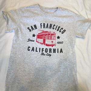 San Francisco California tshirt small